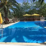 Cleopatra 4*