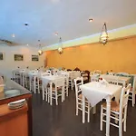 Cleopatra 4*