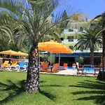Cleopatra Apart-hotel Yénion