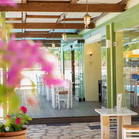 Cleopatra Beach Aparthotel Geni (Lefkada)