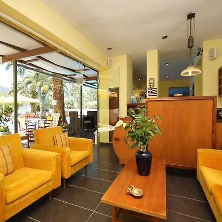 Hotel apartamentowy Cleopatra Yénion