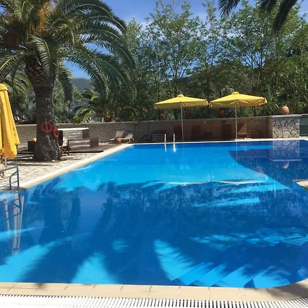 Cleopatra Beach 3* Geni (Lefkada)