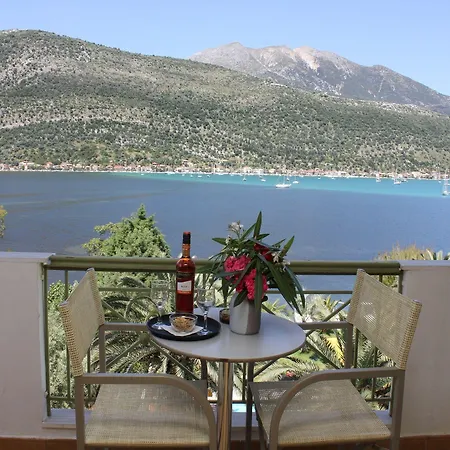 Apartahotel Cleopatra Yénion