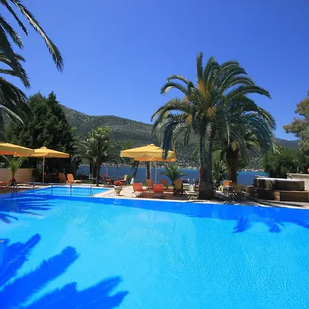 Hotel de apartamente Cleopatra Yénion